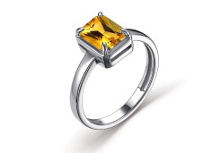 Серебряное кольцо с цитрином