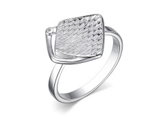 Серебряное кольцо с бриллиантом