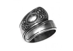 Серебряное кольцо с чернением