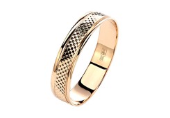 Золотое обручальное кольцо 