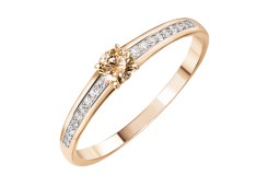 Золотое кольцо с фианитом