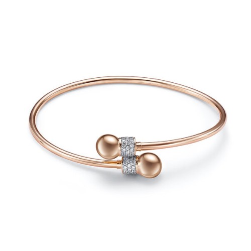 Золотой браслет с фианитом