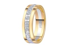 Золотое обручальное кольцо с бриллиантом