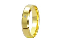 Кольцо обручальное из желтого золота с бриллиантом