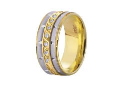 Золотое обручальное кольцо с бриллиантом