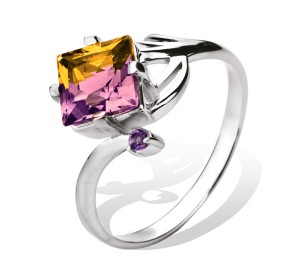 Серебряное кольцо с полудрагоценными камнями