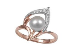 Золотое кольцо с жемчугом