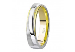 Золотое обручальное кольцо 