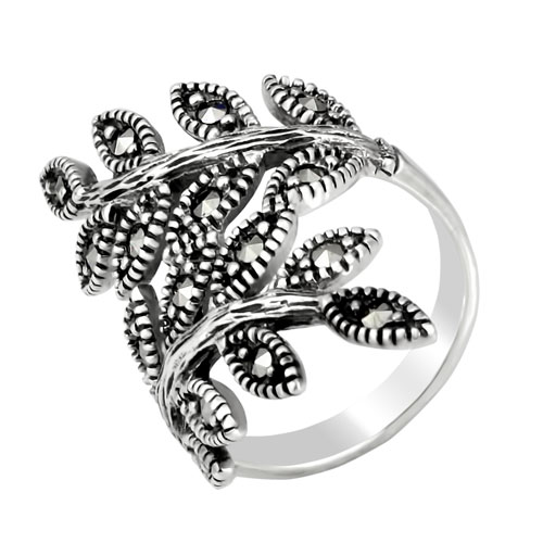 Серебряное кольцо с марказитом