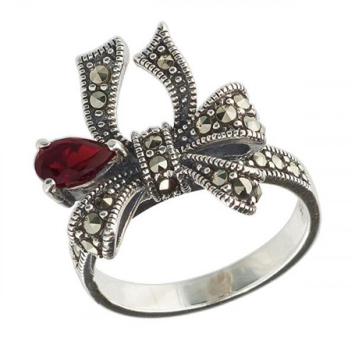 Серебряное кольцо с сердоликом