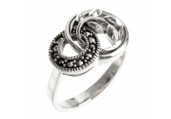 Серебряное кольцо с марказитом