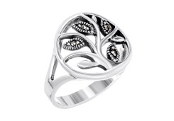 Серебряное кольцо с марказитом