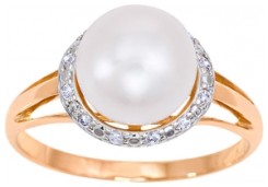 Золотое кольцо с жемчугом