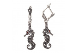 Серебряные cерьги висячие с гранатом