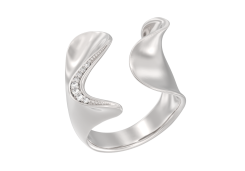 Серебряное кольцо с фианитом