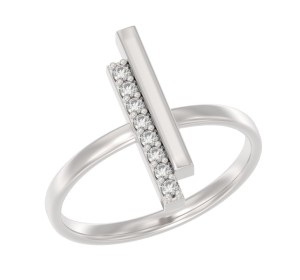 Серебряное кольцо с фианитом