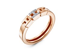 Золотое кольцо с фианитом