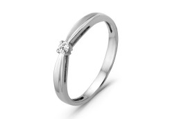Кольцо из белого золота с бриллиантом