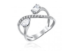 Серебряное кольцо с фианитом