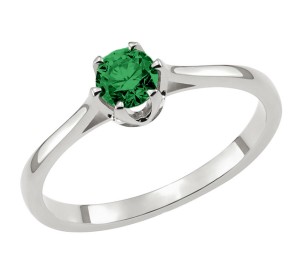 Серебряное кольцо с кристаллом