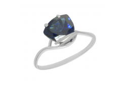 Серебряное кольцо с кристаллом