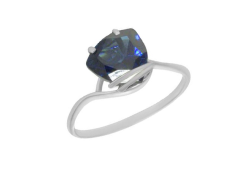 Серебряное кольцо с кристаллом