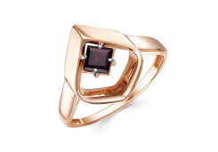 Золотое кольцо с гранатом