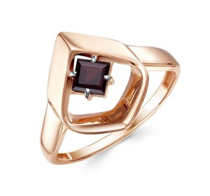 Золотое кольцо с гранатом