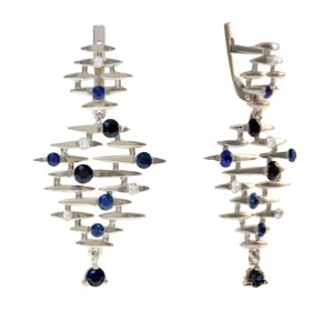 Серебряные cерьги висячие с фианитом