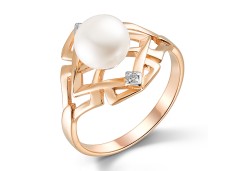 Золотое кольцо с жемчугом