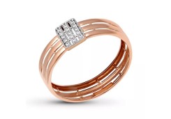 Золотое кольцо с фианитом