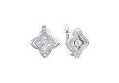 Серьги классические из белого золота с бриллиантом