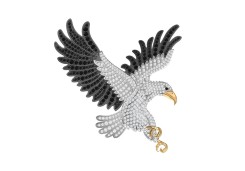 Брошь из серебра с фианитом