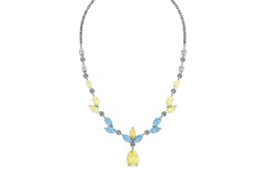 Серебряное колье с кварцем