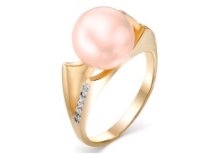 Золотое кольцо с жемчугом