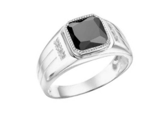 Печатка из серебра со шпинелью