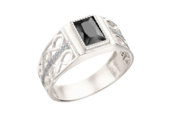 Печатка из серебра со шпинелью