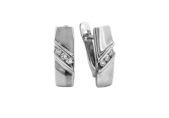 Серьги классические из белого золота с бриллиантом