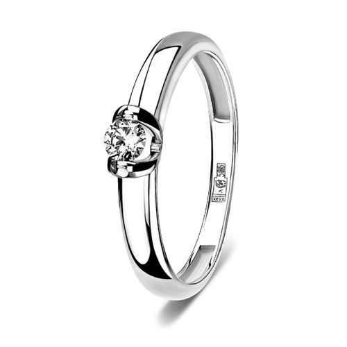 Кольцо из белого золота с бриллиантом