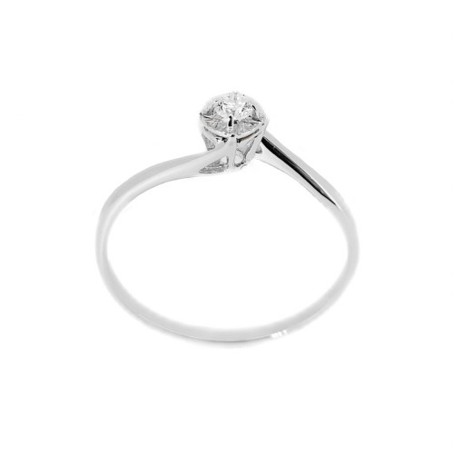 Кольцо из белого золота с бриллиантом