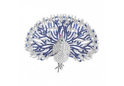 Брошь из серебра с фианитом