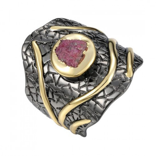 Серебряное кольцо с позолотой с корундом