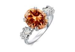 Серебряное кольцо с фианитом