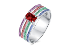 Серебряное кольцо с гранатом