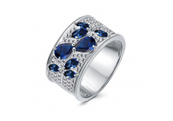 Серебряное кольцо с сапфиром