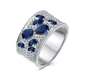 Серебряное кольцо с сапфиром