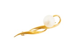 Брошь из золота с жемчугом