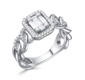 Серебряное кольцо с фианитом