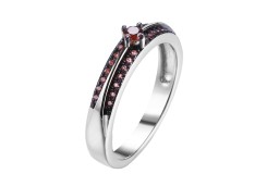 Серебряное кольцо с фианитом