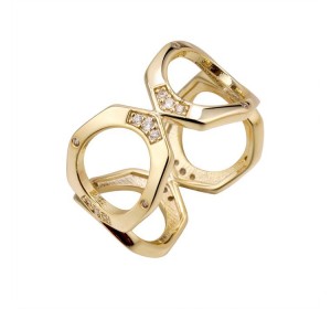 Серебряное кольцо с фианитом